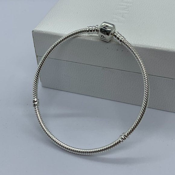 Pandora Moments Snake Chain Bracelet 20cm/7.9inch - Picture 7 of 7
